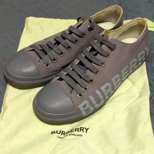 Burberry Casual Sneakers